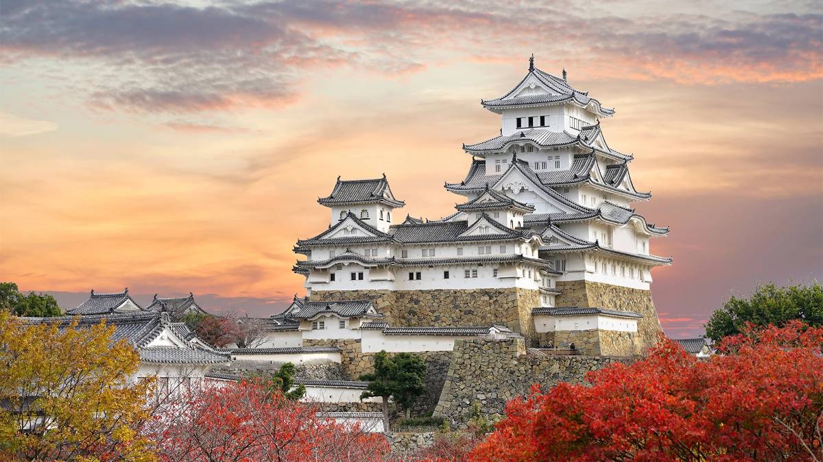 Relax and Handle Business: Experience the Perfect Work Trip to Japan, Rome, and Paris!