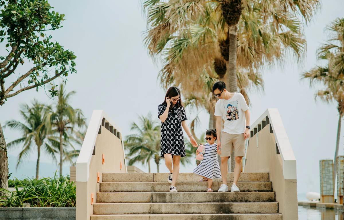 Traveling with Family: Tips for Stress-Free Family Vacations