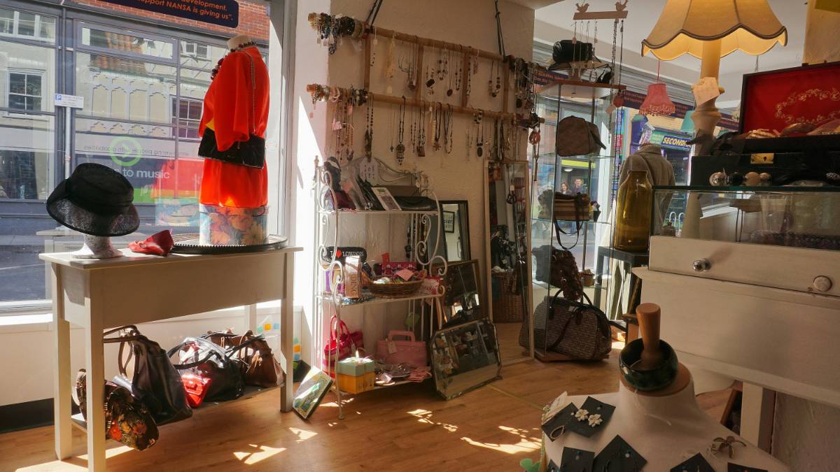 How to Add Personality to Your Home with Accessories