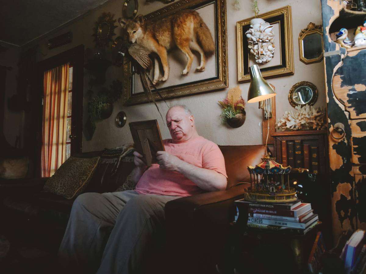 Furniture Accessories to Add Comfort and Style to Your Living Room